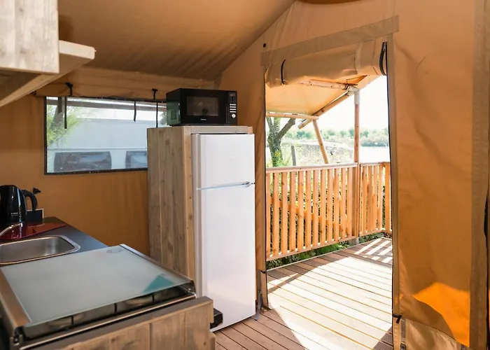 Campsite Village Club Les Sablons *