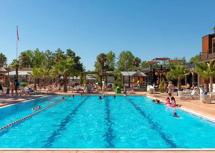 مكان تخييم Village Club Les Sablons بورتيراني